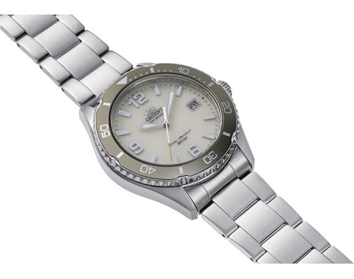 Orient Mako Solar RA-WJ0003S10B Reloj Cuarzo para Hombre
