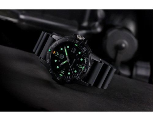 Luminox Sea Bass Carbonox X2.2001