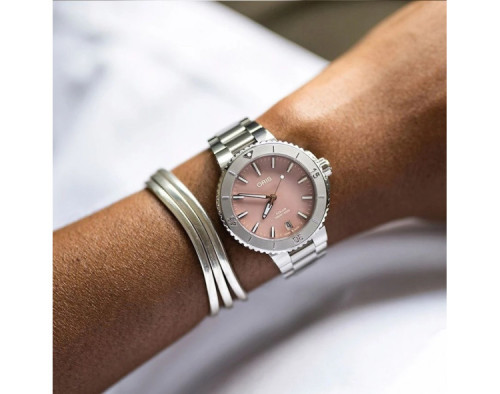 ORIS Aquis Date Lady 01-733-7770-4158-07-8-18-05P