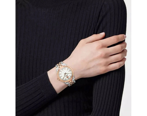 Versace V-Code Lady VE8I00624