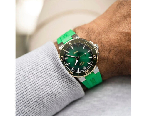 ORIS Aquis Date Calibre 400 01-400-7769-6357-07-4-22-77FC